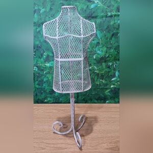 Mini Wire Mannequin